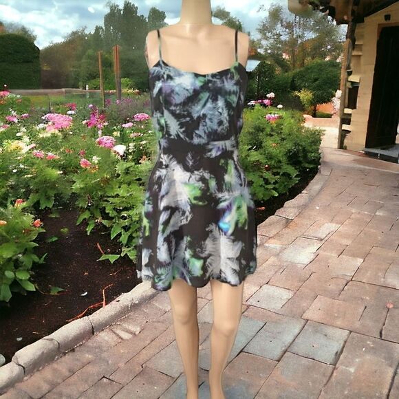 American Eagle Sundress XS Mini Romper Fit Flare Tie Dye Cut Out Back Detail. - Picture 15 of 15